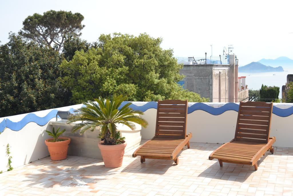 Piccolo Tirreno Hotel Residence Procida Ngoại thất bức ảnh