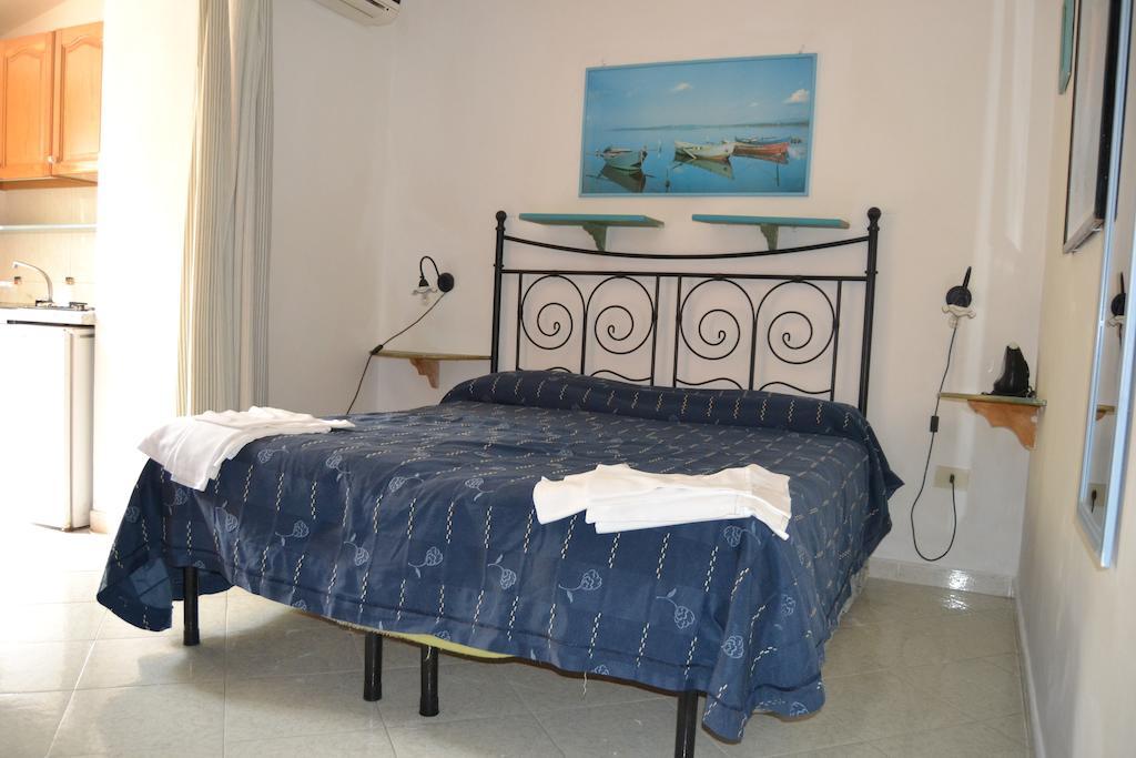 Piccolo Tirreno Hotel Residence Procida Phòng bức ảnh