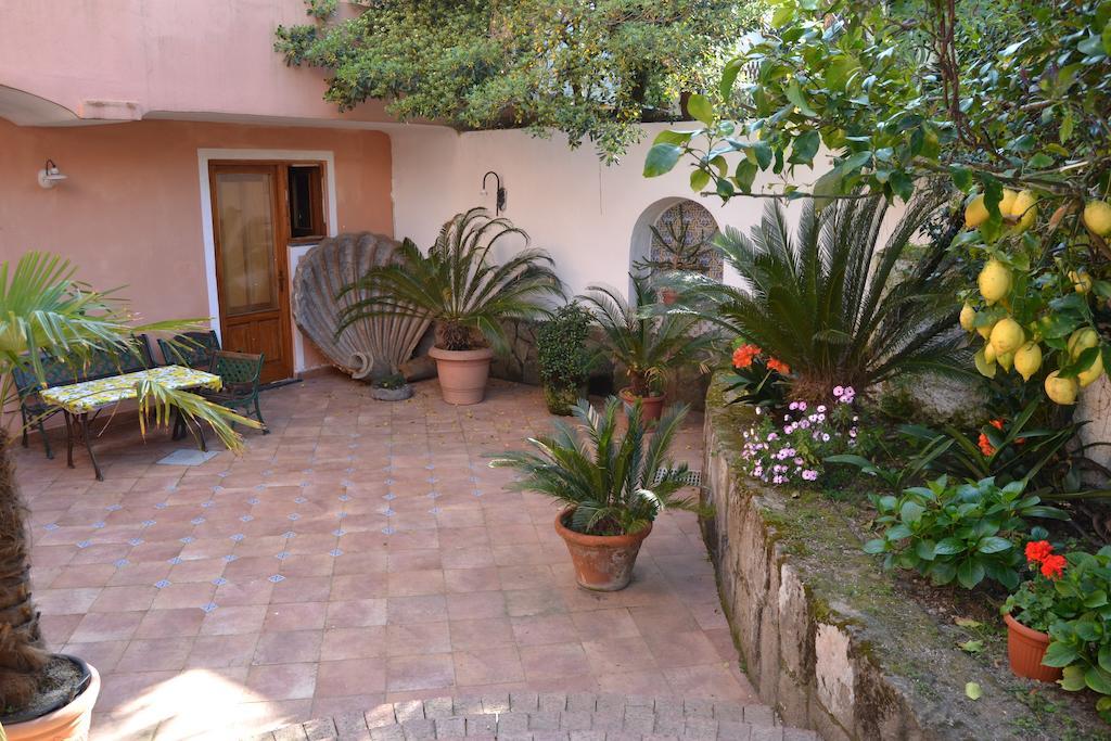 Piccolo Tirreno Hotel Residence Procida Ngoại thất bức ảnh