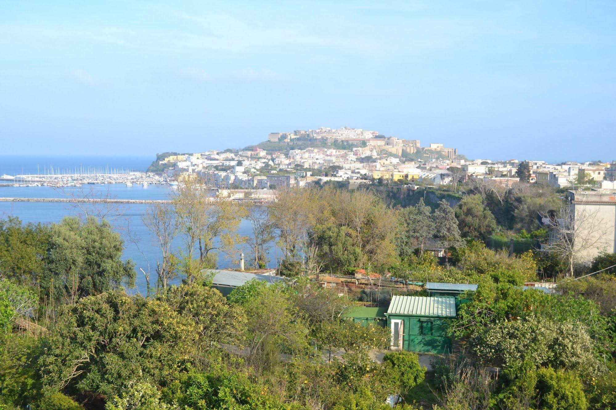 Piccolo Tirreno Hotel Residence Procida Ngoại thất bức ảnh
